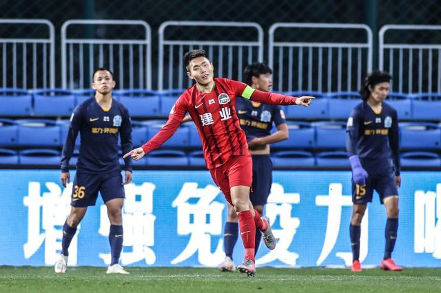 1615520945865044819.jpg 王上源并非首次入选铁家军 冬训改回后腰相助回归